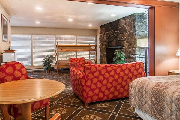 Rodeway Inn & Suites Bend
